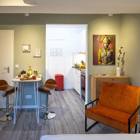 Have-A-Nice-Stay - Souterrain, Kino An Der Natur, U-Bahn Nach Hamburg 400M - Baecker & Restaurants 500M - Lidl 800M - Zentrum 1,5Km Аренсбург Екстер'єр фото