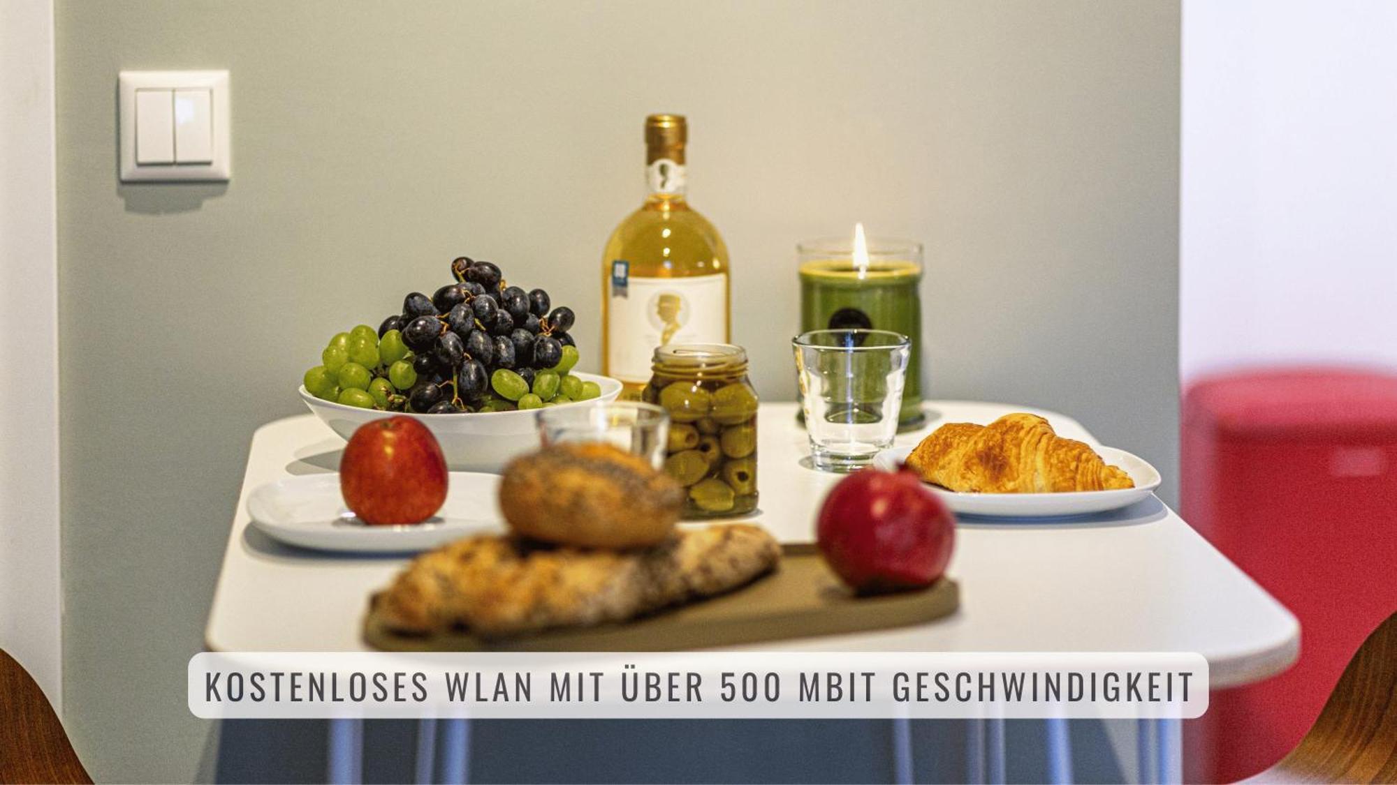 Have-A-Nice-Stay - Souterrain, Kino An Der Natur, U-Bahn Nach Hamburg 400M - Baecker & Restaurants 500M - Lidl 800M - Zentrum 1,5Km Аренсбург Екстер'єр фото